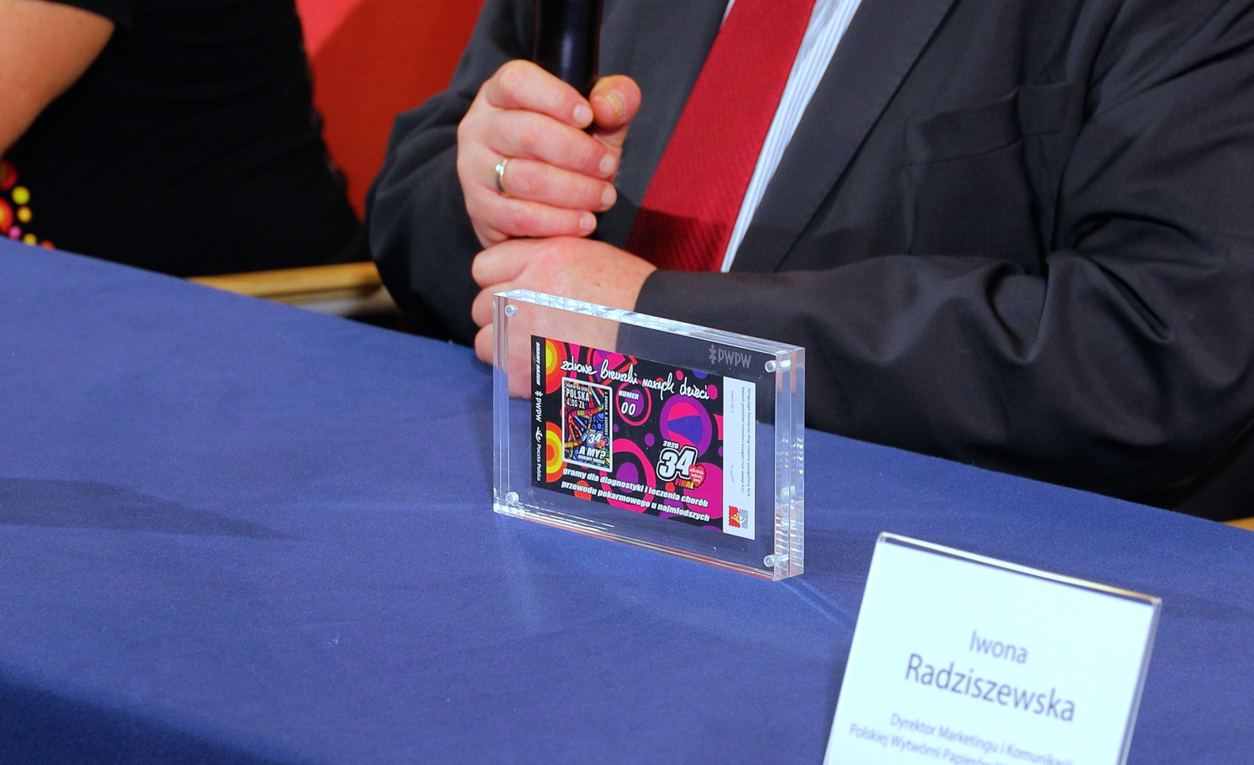 prezentacja znaczka wośp na 34 finał