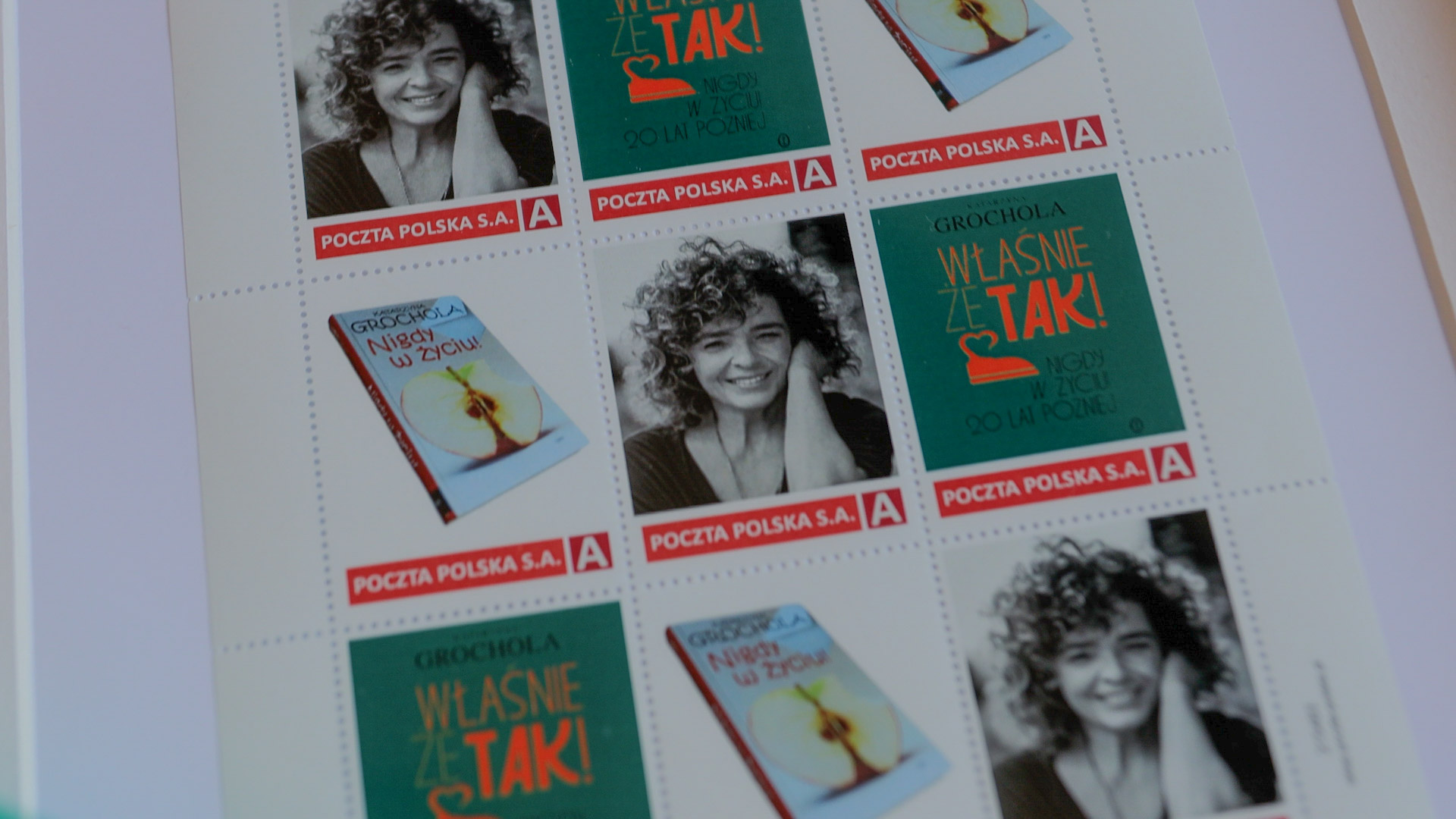 znaczek z katarzyną Grocholą